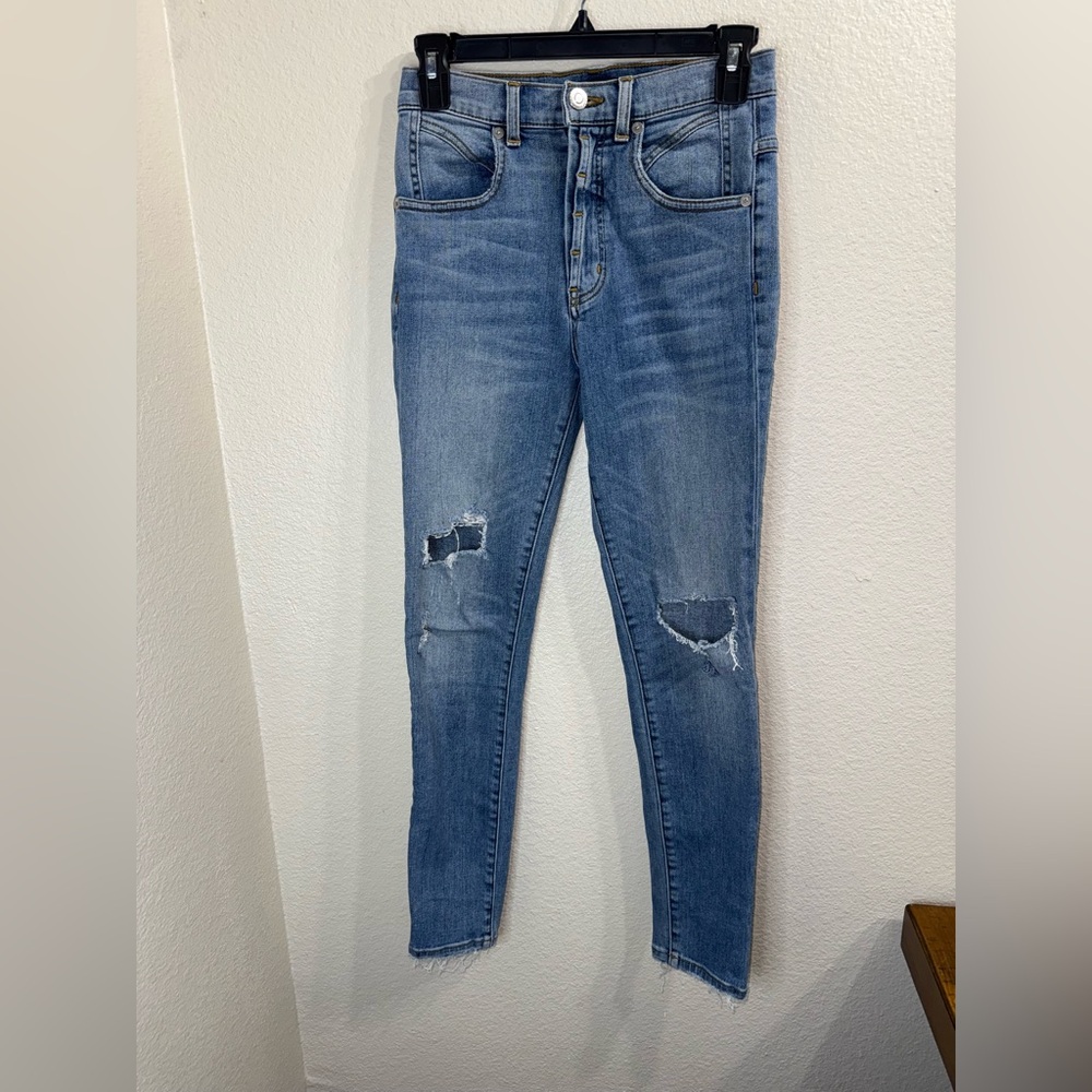 Post‎ LA Adaptation Distressed Women’s skinny Jean- Size 26
